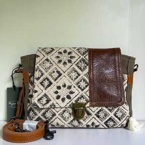 Myra Bag Spell Bound Messenger Bag New With Tag 🏷️